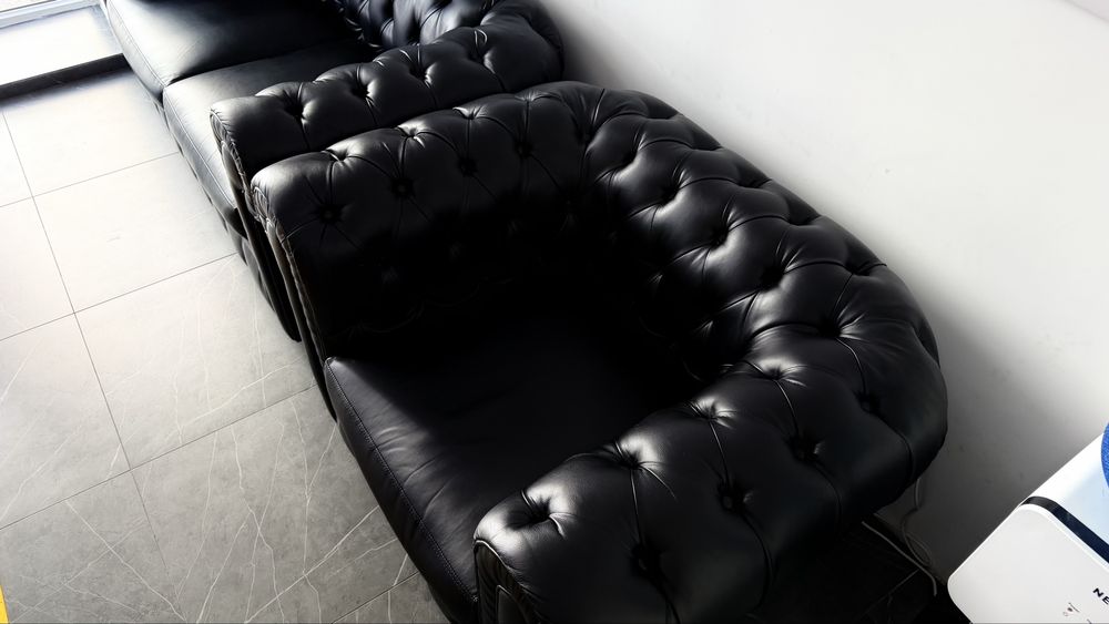 Диван с креслом