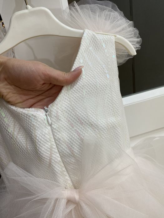 Платье нарядное