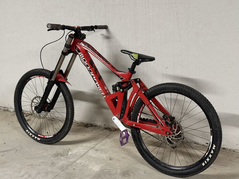 DH колело Mondraker Summum M