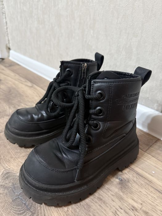 Ботинки осенние на девочку