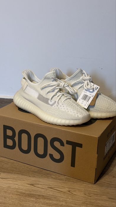 Yeezy boost 350 white