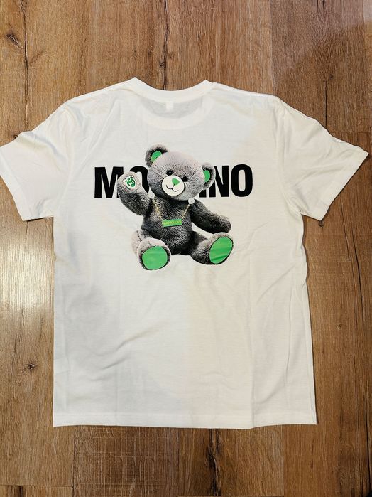 Тениски с къс ръкав