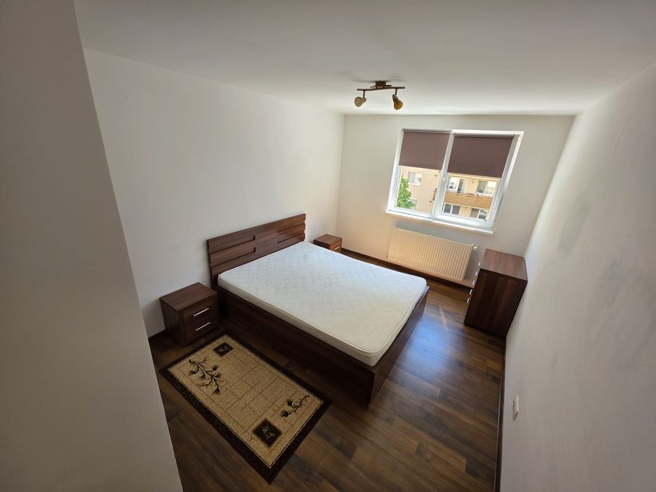 2 camere de închiriat