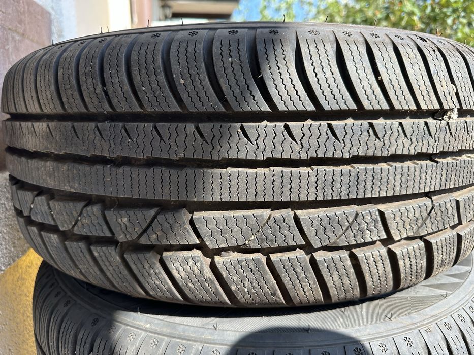 Vand set de 4 jenti originale Audi cu anvelope iarna M+S aproape noi