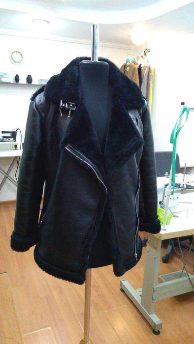 Ремонт кожаной куртки. Укоротить рукава, перешить