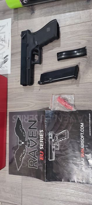 Airsoft Raven Glock 17 пистолет