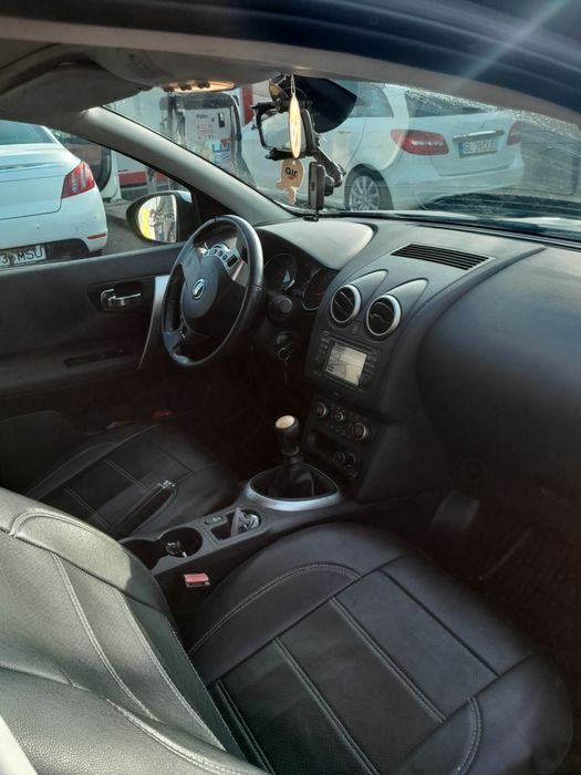 Nissan Qashqai de vanzate