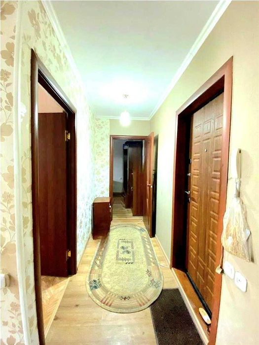 а Продам 2 комнатную 4 микрорайон