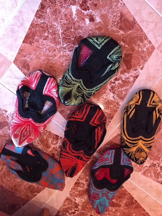 Родопски чехли и терлъци с гайтан