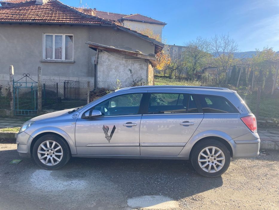 Опел астра на части