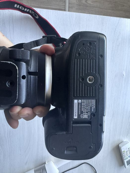 Фотоаппарат canon Mark 5d