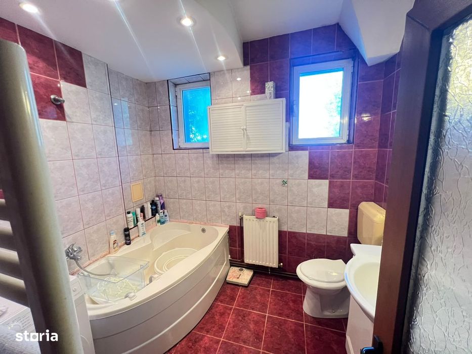 Apartament-2-Camere-Decomandat-La-Casa-Pivnita-Pod-Curte-Comuna