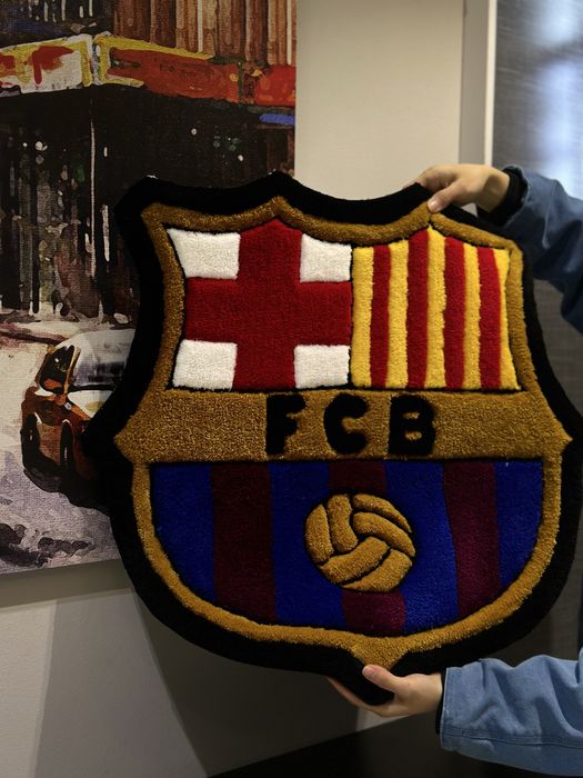 тафтинговый ковер с логотипом Барселоны