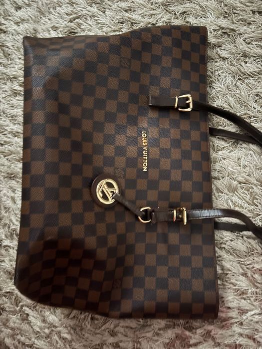 Geanta Louis Vuitton