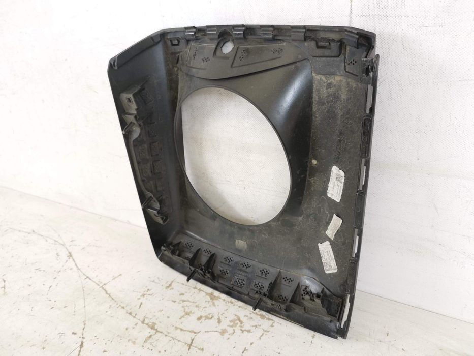 Ляв фар / Lqv Far Mercedes Benz AMG W463 Оригинален, в добро състояние