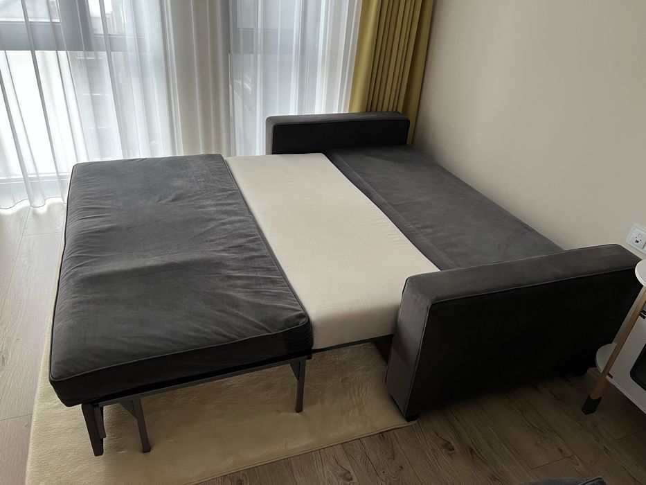 Разтегателен диван