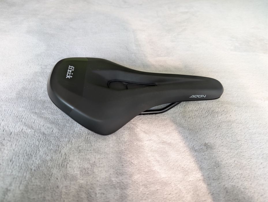 МТБ седалка Fizik Aidon 208x145mm manganese rail