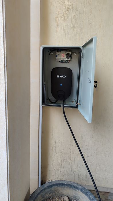 Установка заряднных станций