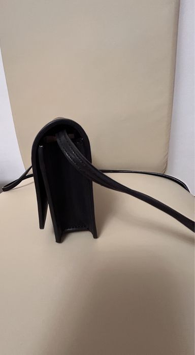 Geanta cross body Armani 250 lei