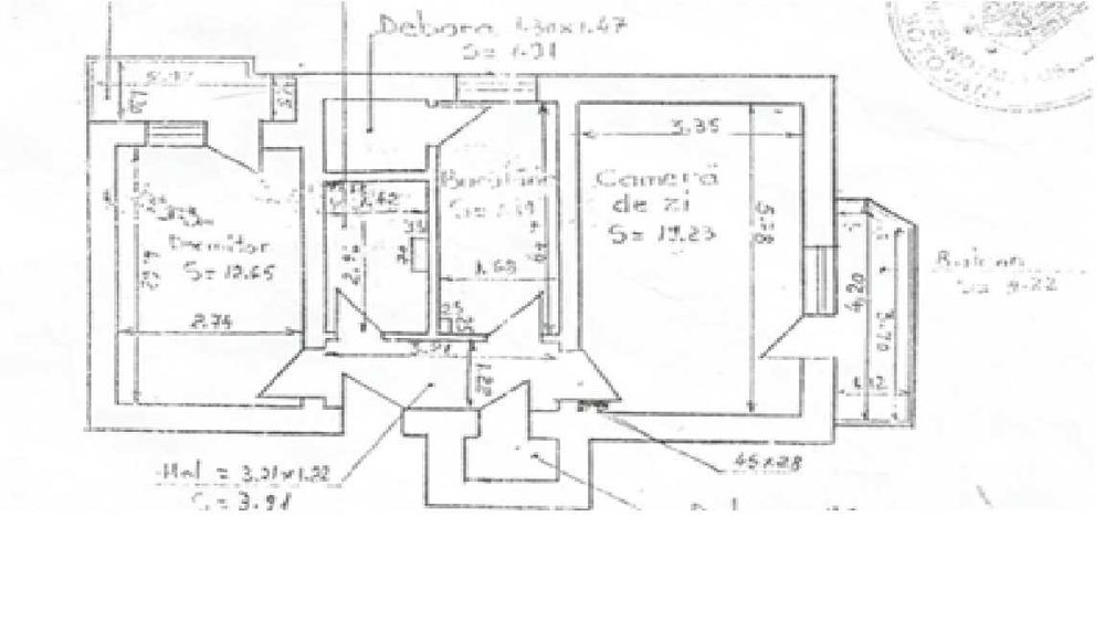 vând apartament in orașul Săveni