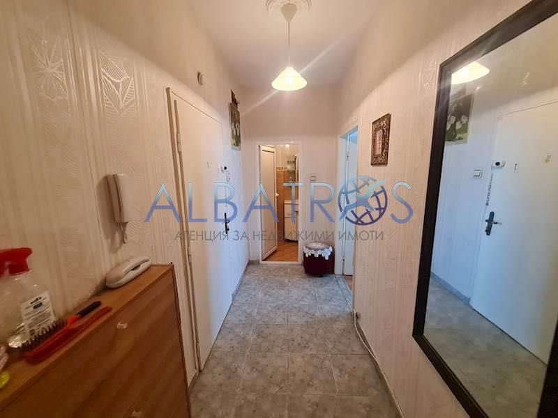 Продава се Двустаен апартамент в Варна, Трошево - 55 кв.м за 2000 €/кв.м - Снимка #5