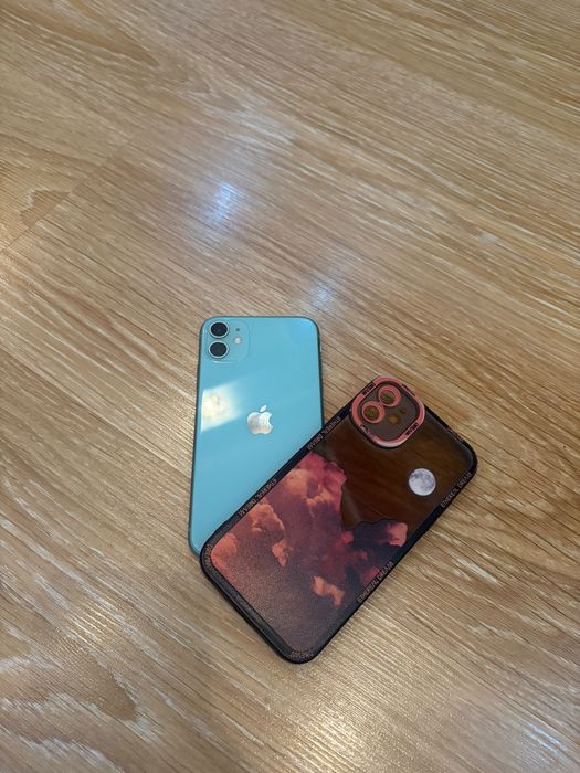Продаю iPhone 11 (64 ГБ)