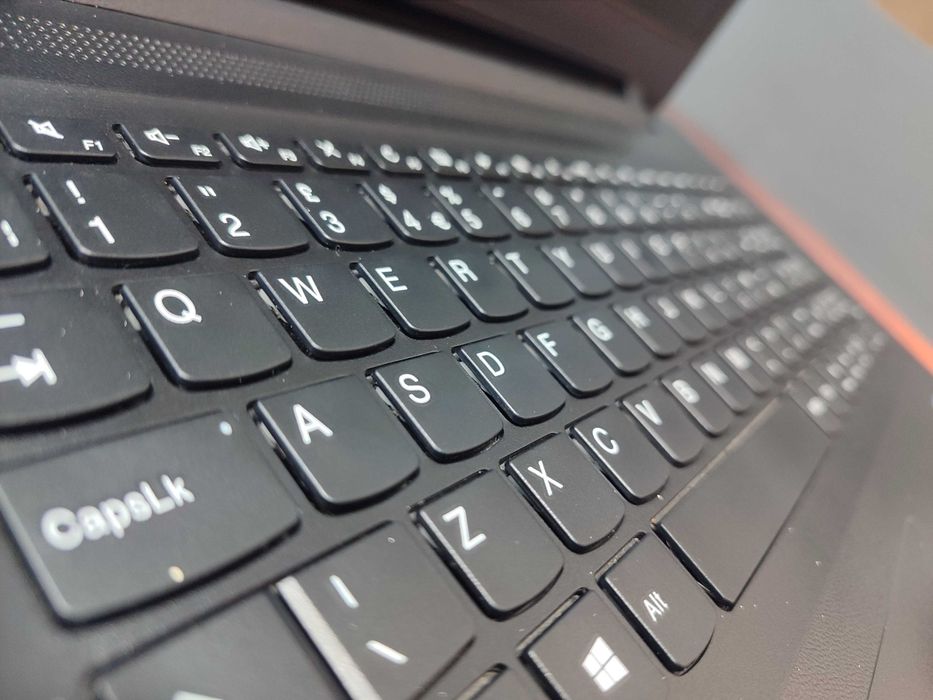 Ноутбук офисный Lenovo Ideapad 110