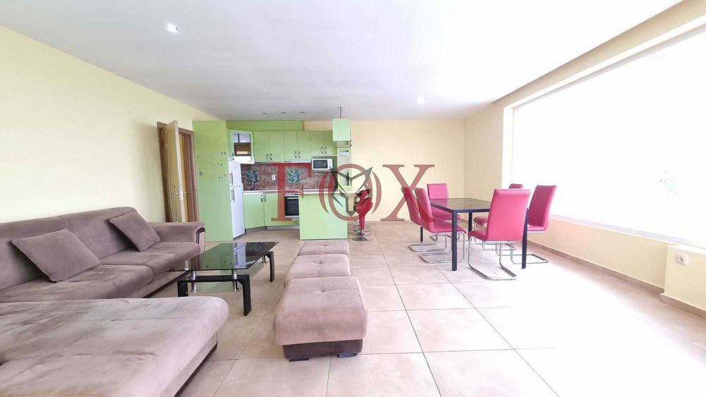 Дава се под наем Четиристаен апартамент в Варна, Бриз - 160 кв.м за 612 € - Снимка #1