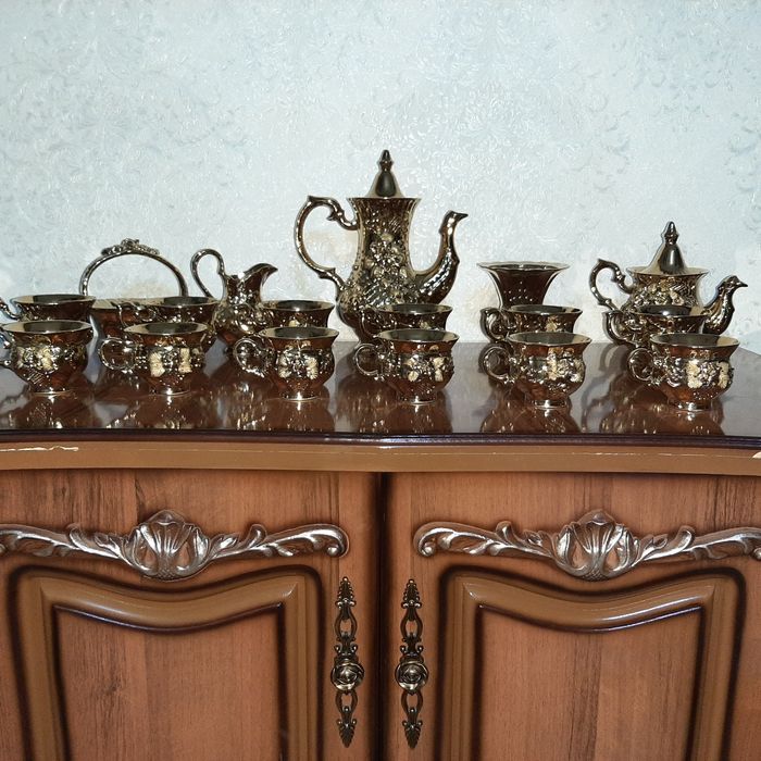 Чайный сервиз золотистый