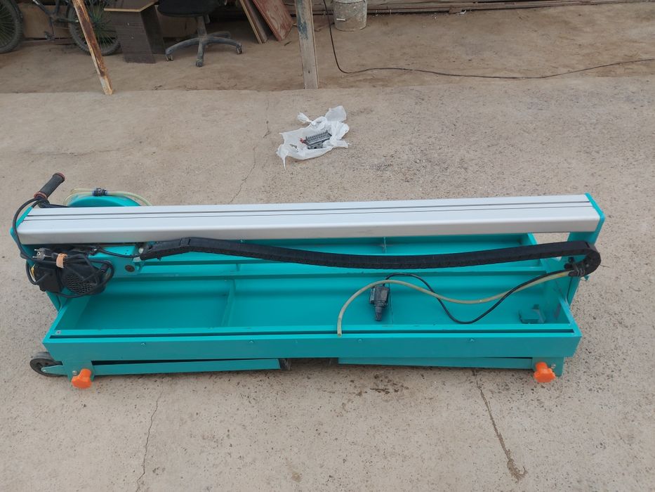 Электрический плиткорез  Sturm