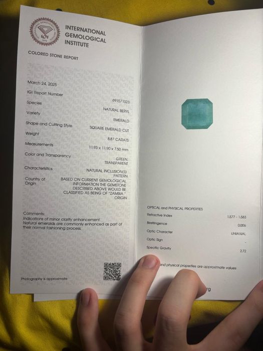 Vand Emerald natural 8.87ct din Zambia cu certificat IGI