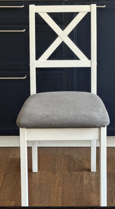 Стулья деревянные, новые.