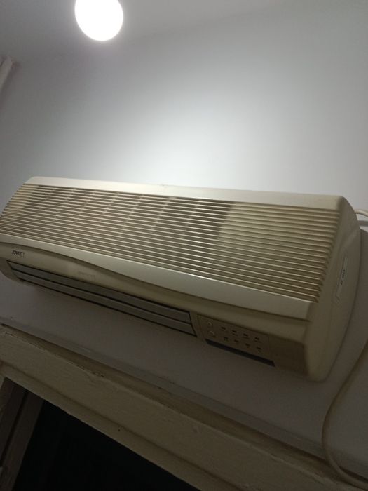 Продается фен горячий и холодный