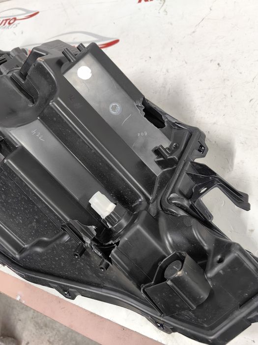 Ляв фар Toyota Aygo X Full LED 2022г / Тойота Айго Х 2022г