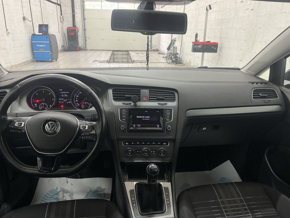 VOLKSWAGEN Golf 2015 — imagine 5