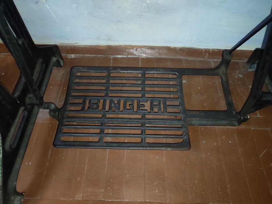 Ретро шевна машина singer