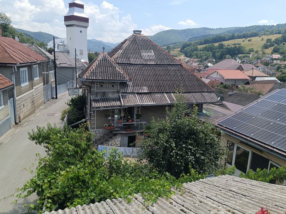 Vând casă în orașul Abrud jud. Alba (Munții Apuseni) !