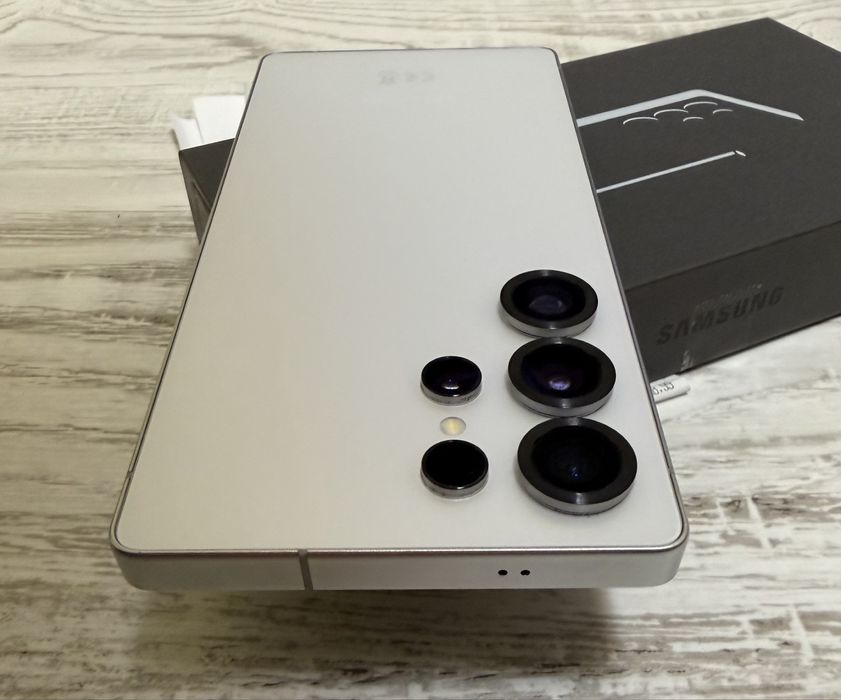 Samsung S25 Ultra 256GB SilverWhite 5G 24м. ГАРАНЦИЯ