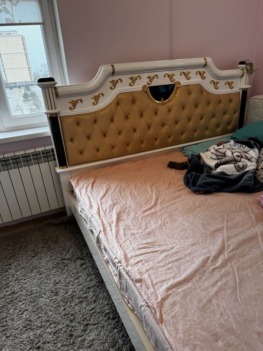 Срочно продам спальный