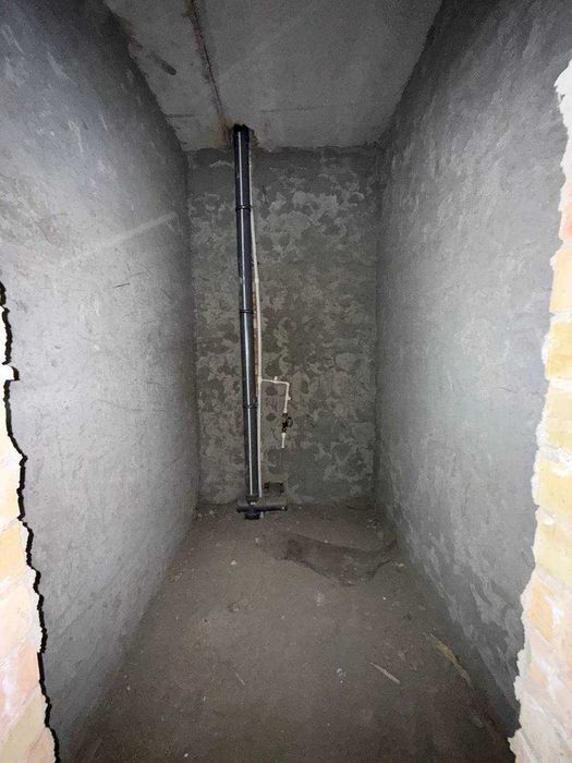 4х комнатная квартира 126кв/м в состоянии коробки, без глухих комнат