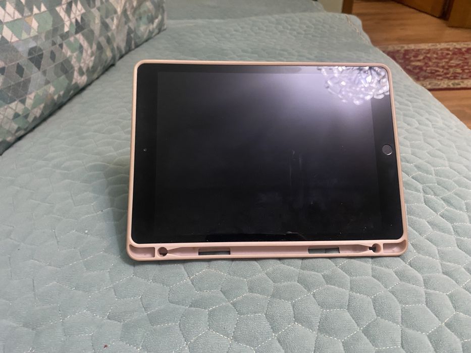 IPAD 7 apple 2019 немесе 2020