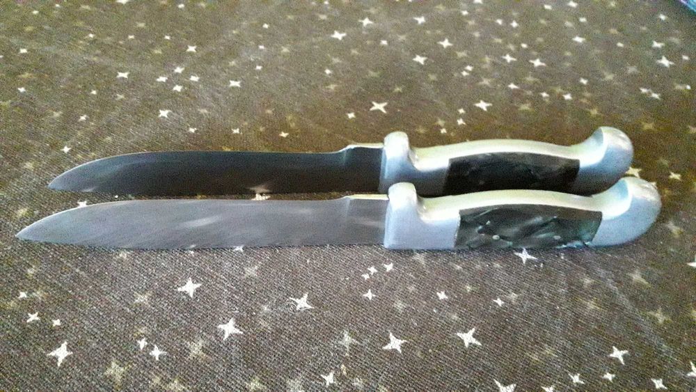 Нож Хан Тервел - Един остана