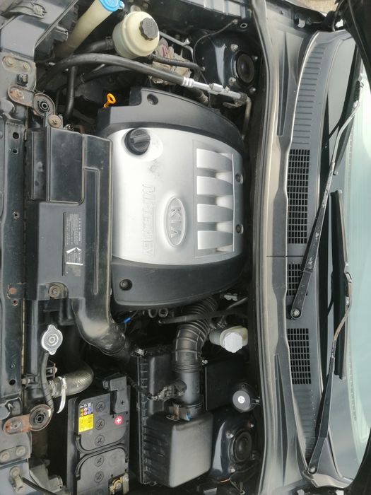 Продам Кия каренз