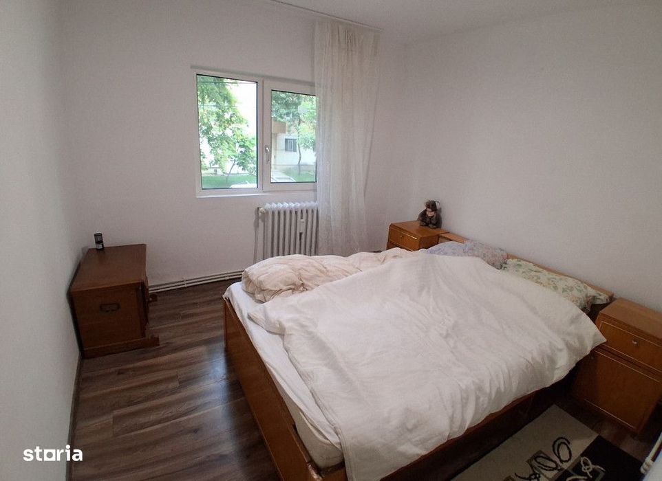 3 camere decomandat conf.1 Pacurari Petru Poni et. 1 Cod:163259