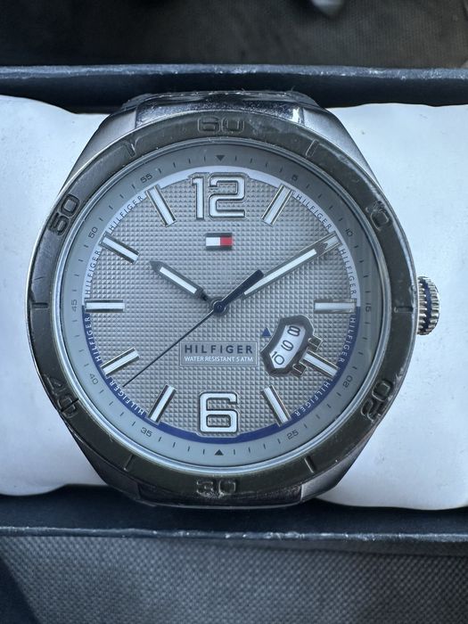 Оригинални часовници Tommy Hilfiger