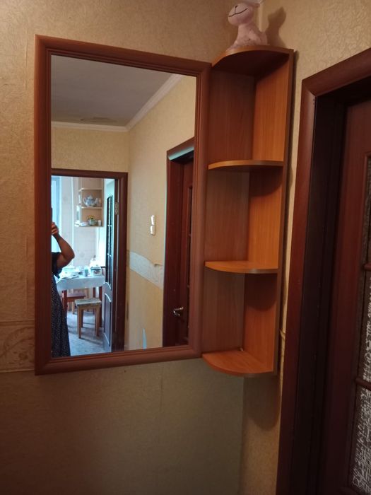 Продам шкаф для прихожей