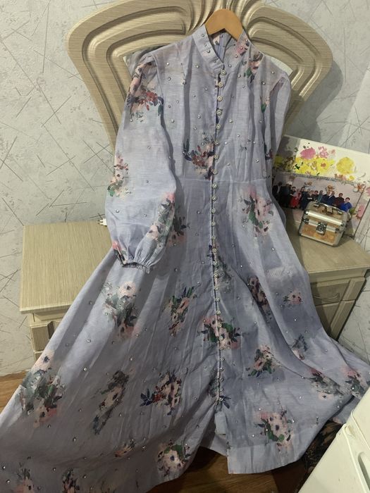 Новое платье ни разу не ношеное