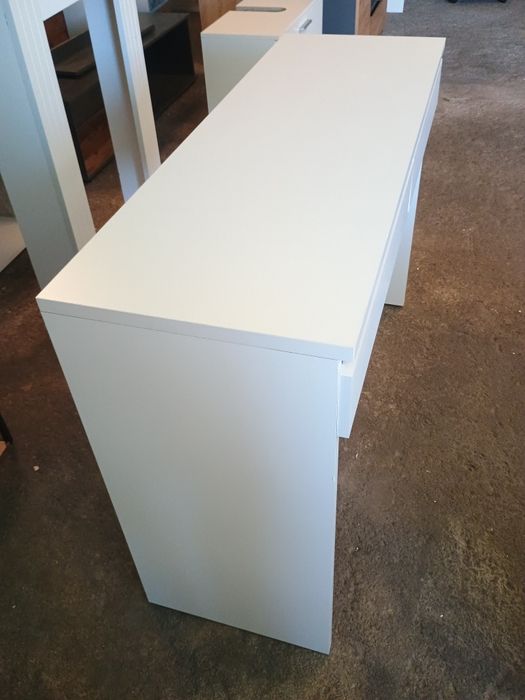 Дамска тоалетка без огледало