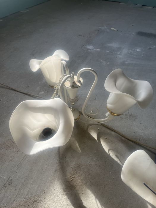 Продам люстры  каждая 1200тнг