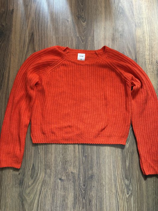 Подарям дамски дрехи